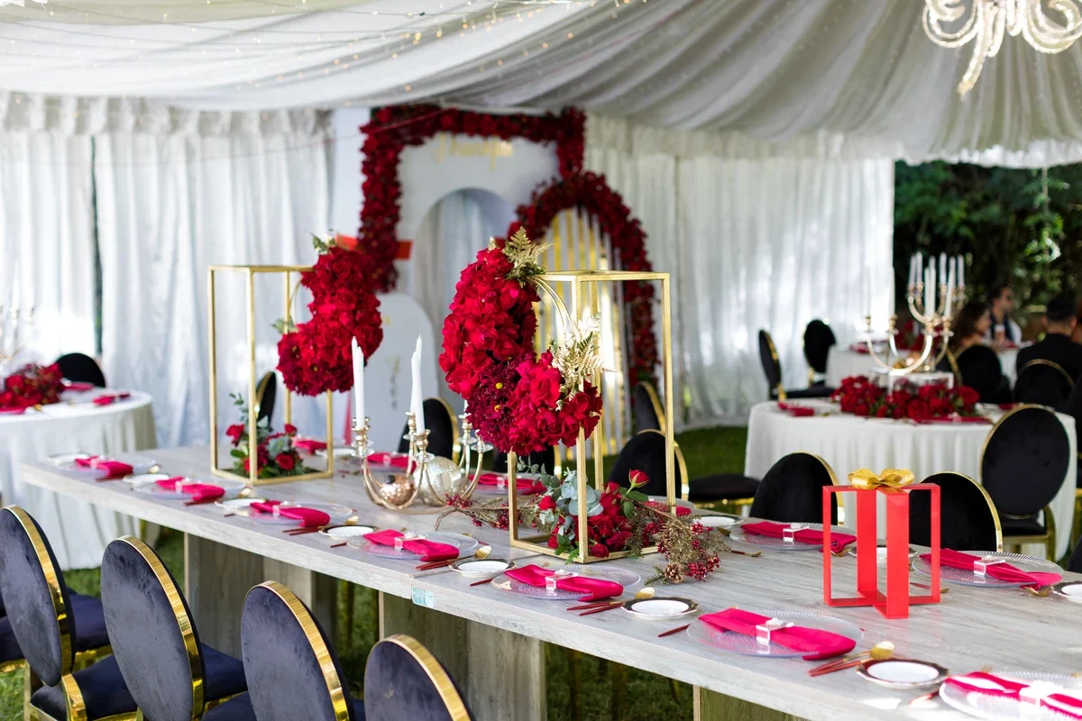 wedding-decoration-decor-floral-flowers-tents-styl-2025-02-24-13-55-39-utc